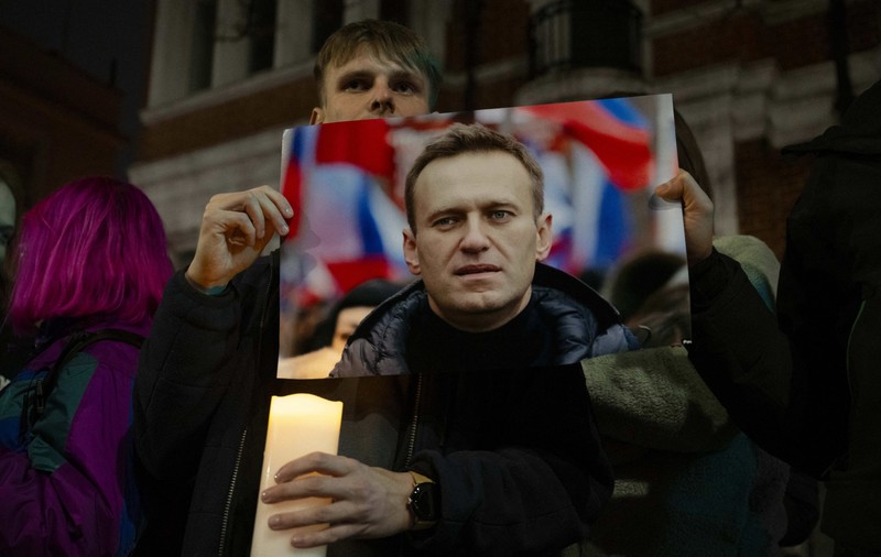 Aleksei Navalnîi a murit în închisoarea din Siberia, unde era încarcerat. Occidentul acuză Rusia pentru decesul principalului opozant al lui Putin