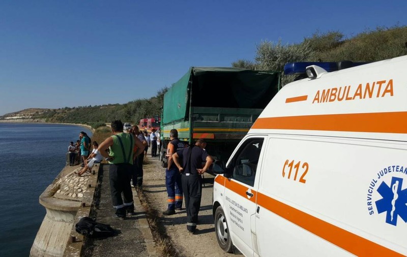Un tânăr mers la scăldat s-a înecat în Canalul Dunăre - Marea Neagră