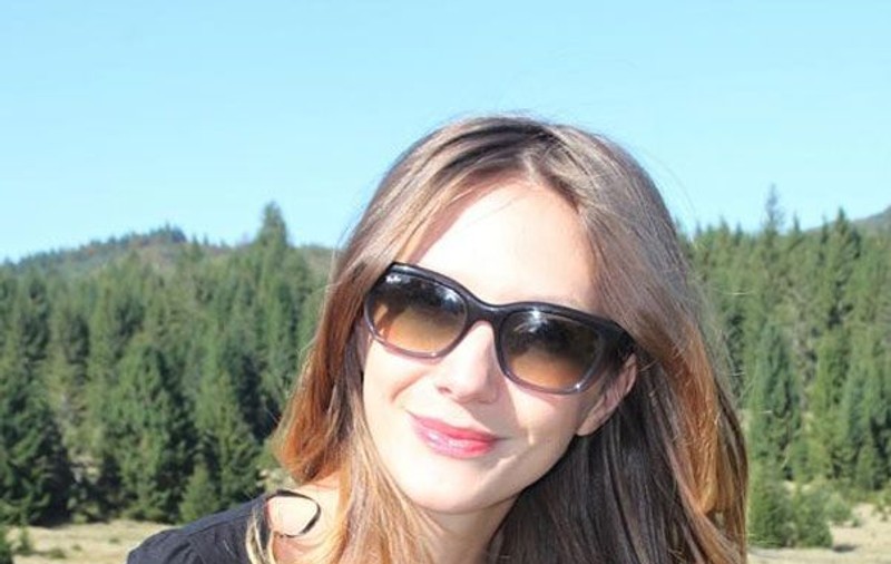 Adela Popescu, la MUNTE, cu SFÂRCURILE la VEDERE