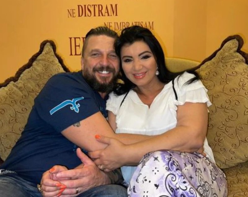 Anunțul făcut de Adriana Bahmuțeanu la trei luni de la logodna cu George Restivan: „O să fiu gravidă la nuntă! Am antamat lăutarii și nașii”
