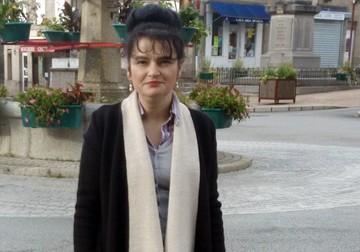 Soţul o agresa fizic pe Valentina