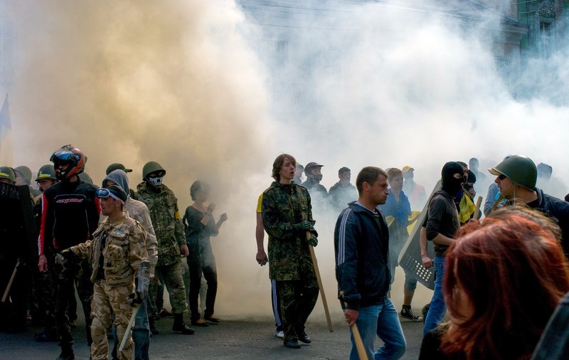 EXPLOZII PUTERNCE la Slaviansk, în estul Ucrainei!