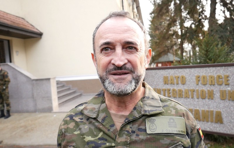 VIDEO | Cum petrec militarii NATO din România Crăciunul. Vor pune pe masă sarmale și prăjituri tradiționale