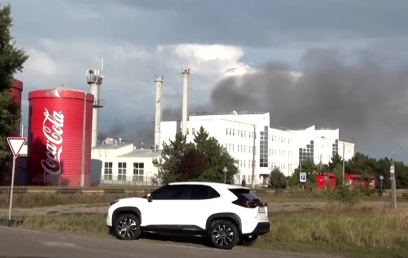 Rusia a bombardat companii americane în Ucraina, printre care Coca-Cola, PepsiCo, McDonalds și Oreo, iar Donald Trump tace. Sursă foto: Captură video /Youtube/ Mirror Now.