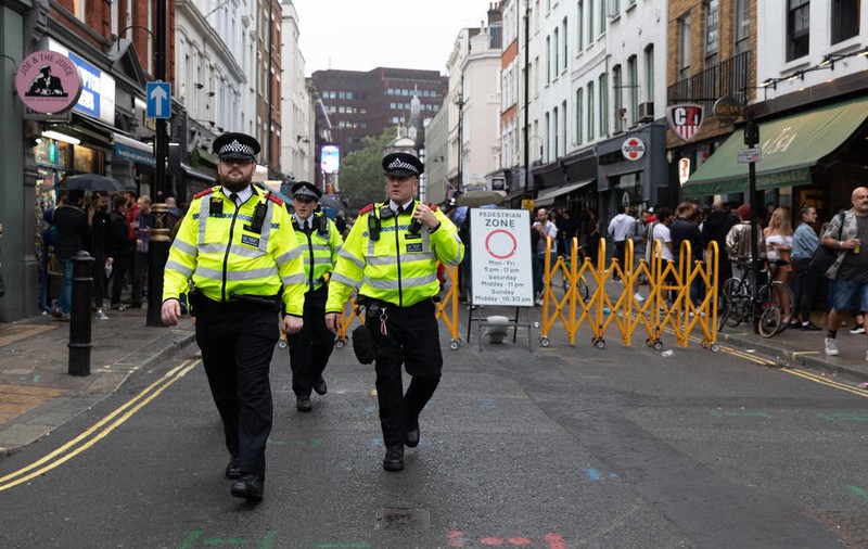 Marea Britanie ar intra în lockdown săptămâna viitoare. Ce restricții prevede noua perioadă de carantină