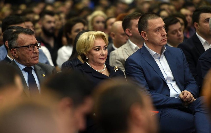 VIDEO / Cum arată Guvernul Dăncilă. Lista cu miniștri, prezentată de premier