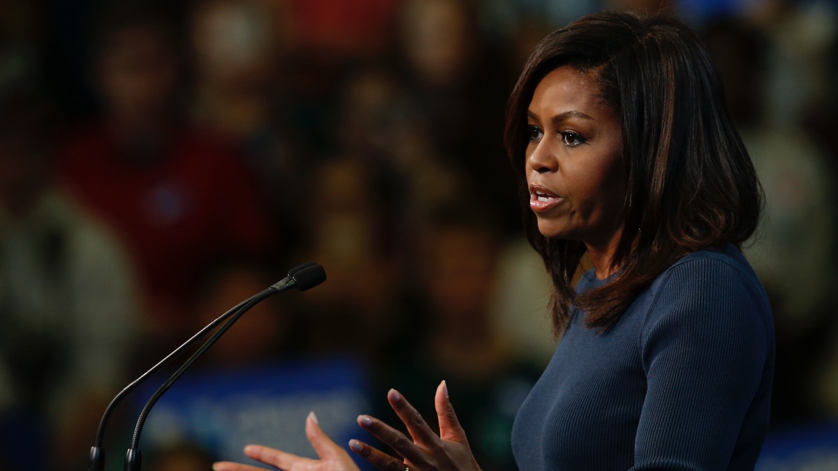 Michelle Obama își va publica memoriile