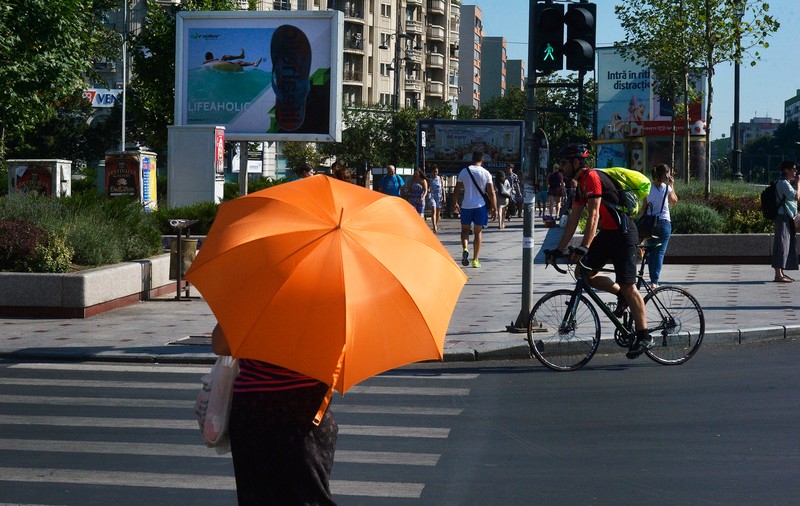 Cod galben de caniculă în 21 de judeţe şi Bucureşti. Temperaturile vor depăși 38 de grade
