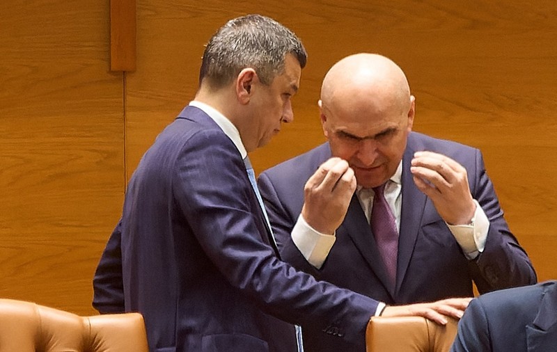 Ilie Bolojan nu își dă demisia din fruntea Guvernului, în ciuda atacurilor PSD, și avertizează că PNL poate ieși din coaliție
