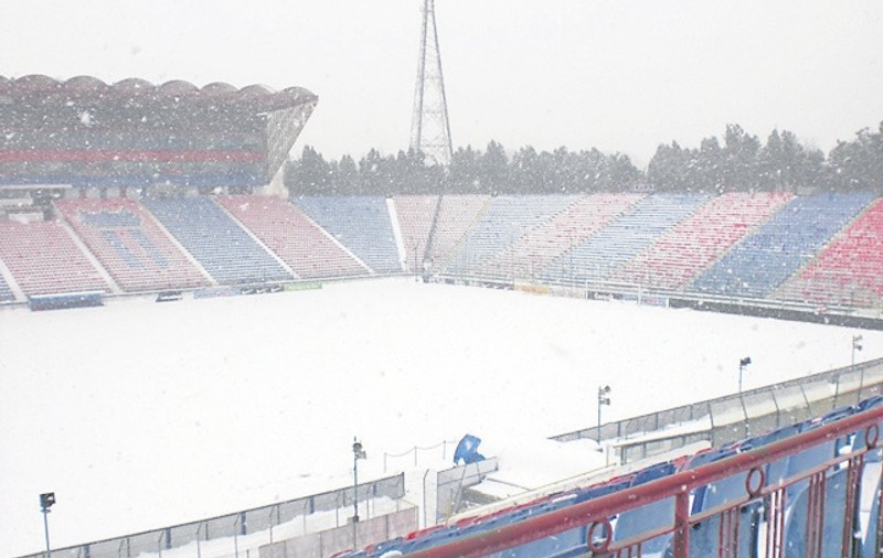 Puşcăriaşii au curăţat doar tribunele din Ghencea
