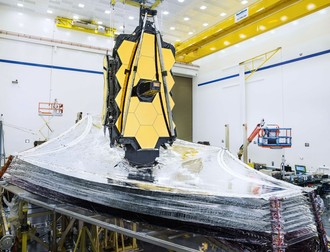 Telescopul spațial James Webb, un instrument de aproape zece miliarde de dolari FOTO: NASA/Chris Gunn