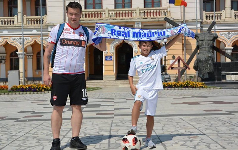 Buzoianul Raul Andrei Perţea, 8 ani, cel mai tânăr jucător legitimat la Real Madrid