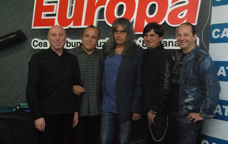 Fanii Iris vor putea alege piesele de pe noul album al formaţiei