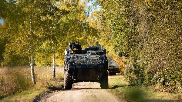 Ambasadorul american la NATO, Matthew Whitaker, a cerut modernizarea infrastructurii europene pentru a asigura o mobilizare rapidă a trupelor spre est, într-un context de reevaluare a prezenței militare a SUA pe continent