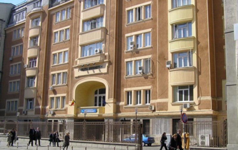 EXCLUSIV | HOLURILE DURERII. Ce se întâmplă la sediul Poliţiei Capitalei este SFÂŞIETOR
