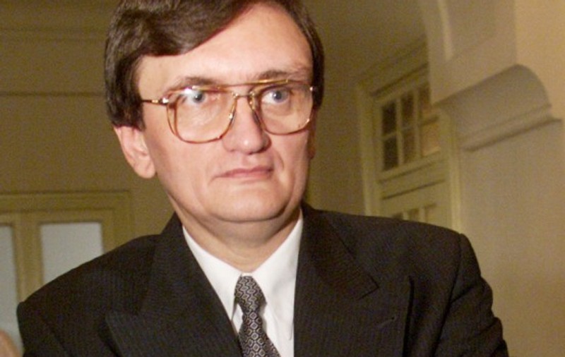 Avocatul Poporului va sesiza CCR cu privire la Legea care interzice persoanelor care au suferit condamnări penale să fie membri ai Guvernului