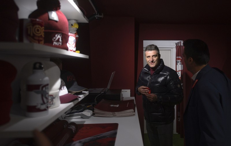Noi detalii din dosarul în care liderul galeriei Rapid a fost arestat preventiv. Ce discuta Daniel Niculae cu „Bocciu" | STENOGRAME