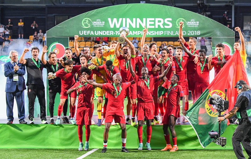 Portugalia, campionă europeană la fotbal U 19. Lusitanii i-au învins în finală pe italieni