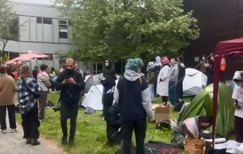 Manifestanții propalestinieni au ocupat curtea Freie Universität din Berlin, după modelul acțiunilor din SUA: „Trăiască, Gaza!”