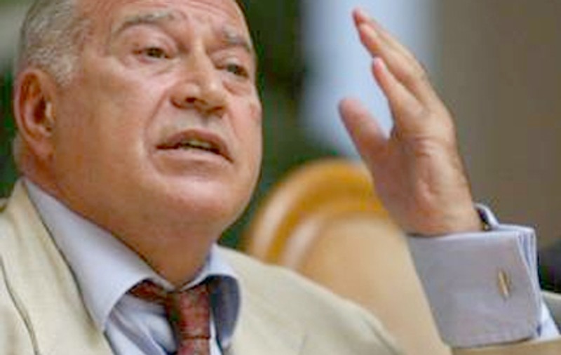 Băsescu ar putea fi demis curând dacă PLANUL HALUCINANT imaginat de Dan Voiculescu reuşeşte: “Să vedem cum se poate face asta”