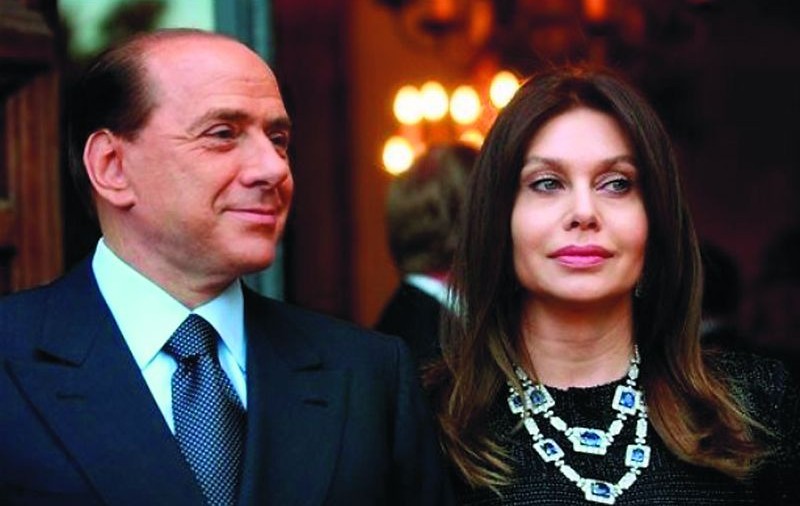 «Silvio îşi făcea iubite minore şi le vizita zilnic»