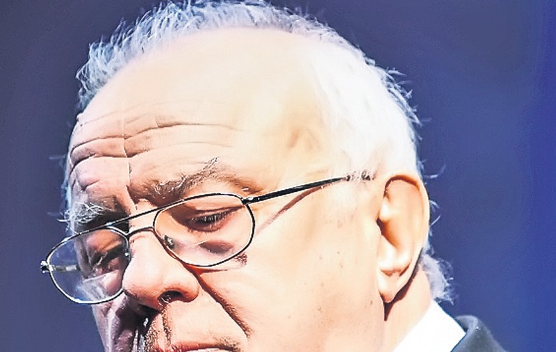 Arșinel nu s-a recuperat complet după operație