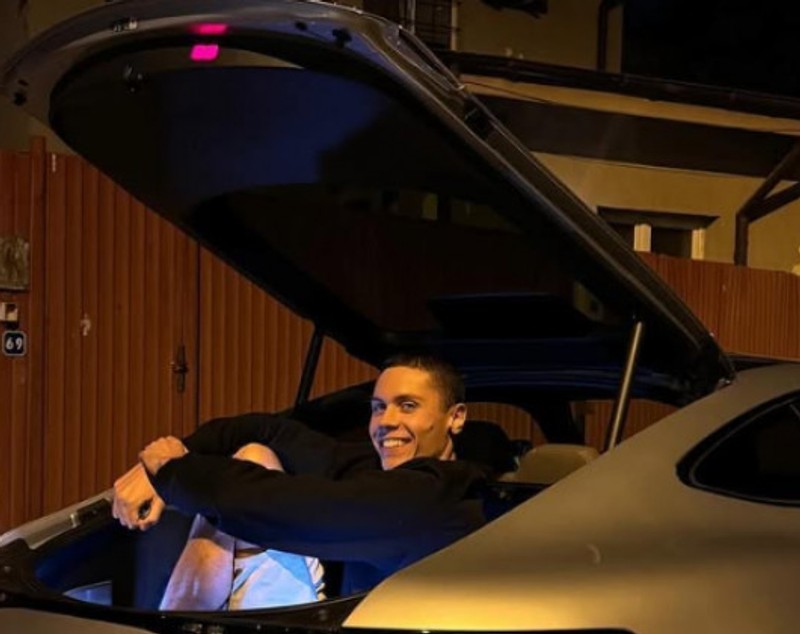 Dan Negru, după ce David Popovici și-a luat un bolid de peste 150.000 de euro: „Dacă aș fi investit atunci salariul pe o lună, astăzi i-aș fi împrumutat cu bani pe Țiriac și pe Șucu”