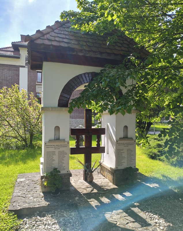 Povestea colegiului ridicat de regele Carol I la Câmpulung Muscel, pe locul unde trebuia să fie construit Peleșul 