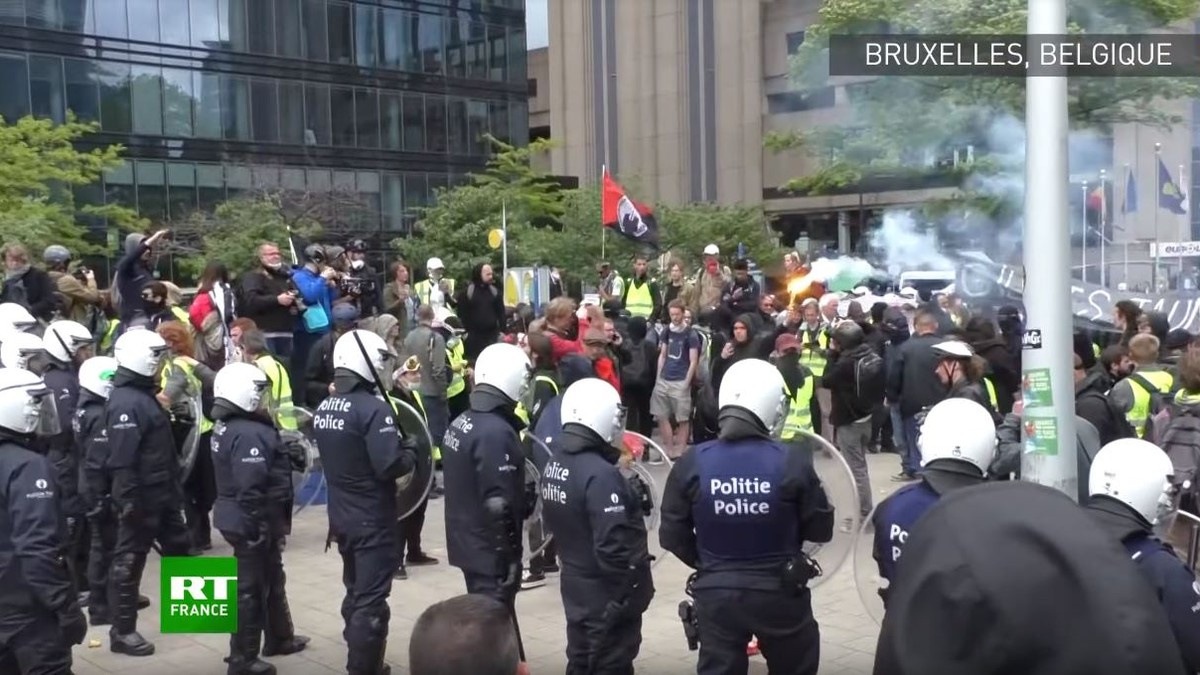 Protest al vestelor galbene în Bruxelles, în ziua alegerilor europarlamentare