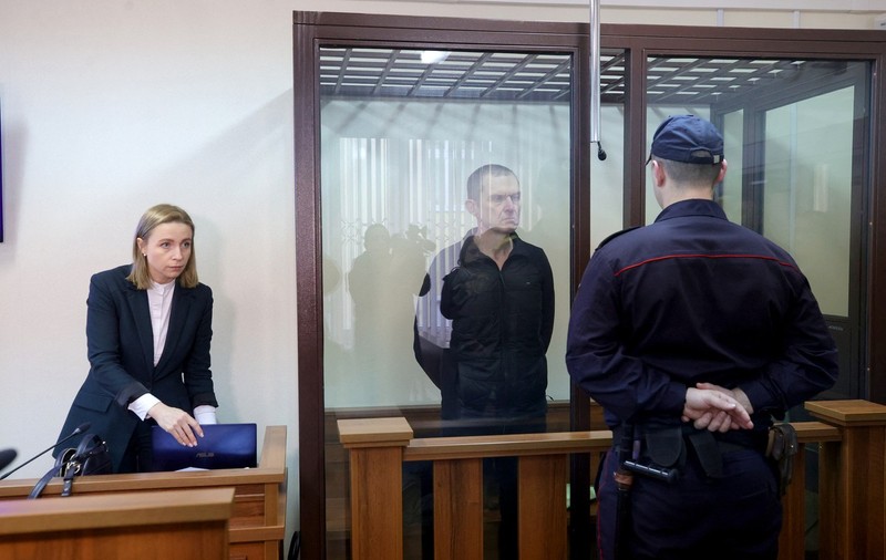 A început procesul în Belarus al jurnalistului Andrzej Poczobut, reprezentant al minorității poloneze, pe fondul relațiilor tot mai reci între Varșovia și Minsk