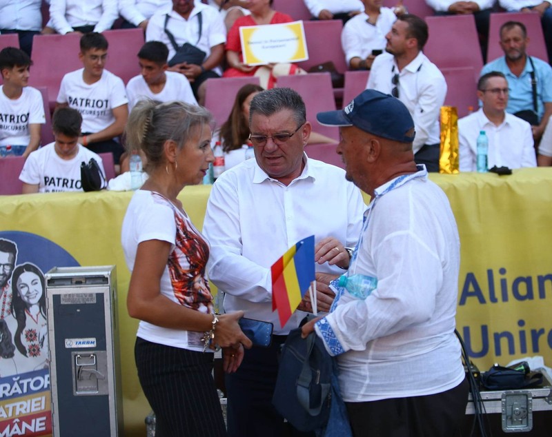 AUR și-a lansat candidații la europarlamentare în fața a mii de susținători. Simion: Dacă Viktor Orban își face temele, s-ar putea să-l vrem în proiectul nostru european