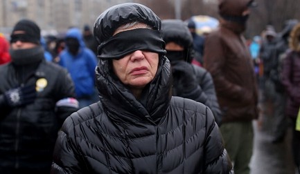 Oana Pellea, prezentă în mulțime