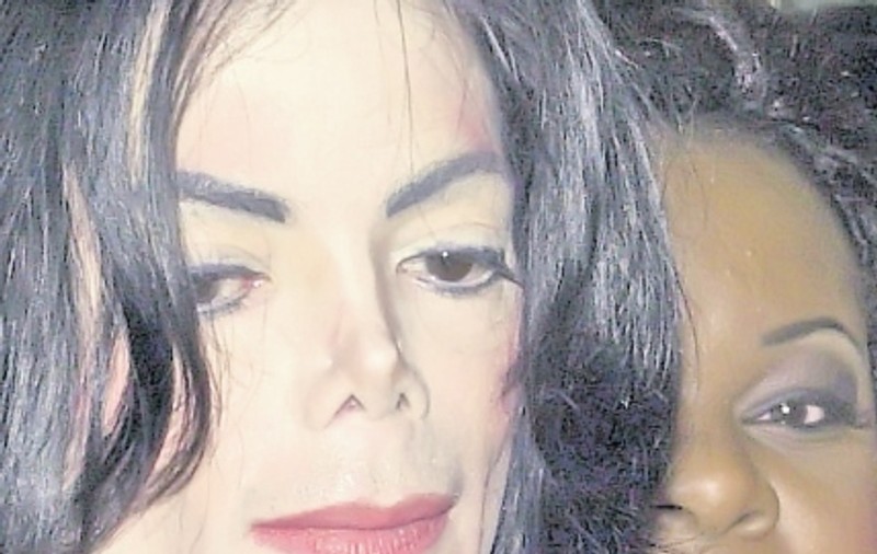 Fosta bucătăreasă a lui Michael Jackson: «Copiii plângeau isteric când au aflat că le-a murit tatăl»