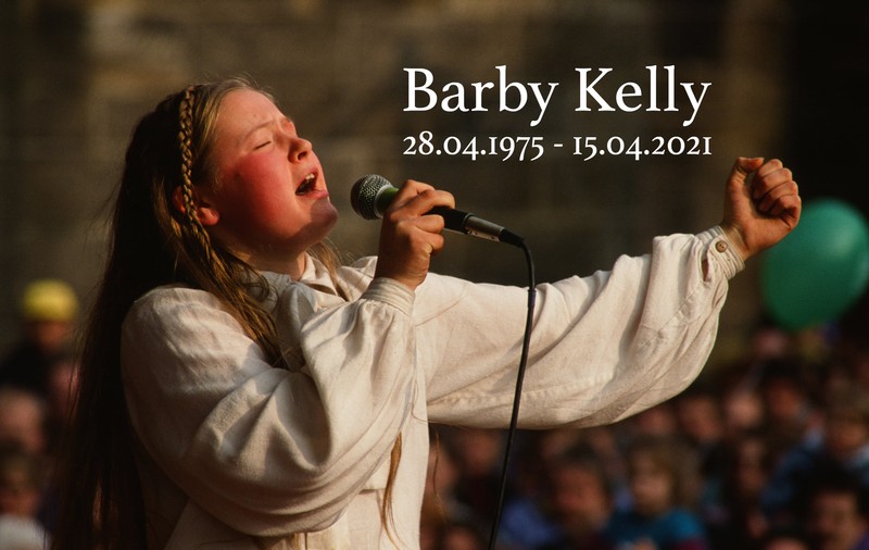 A murit Barby Kelly, componentă a trupei Kelly Family.  Fosta vedetă pop s-a stins în somn