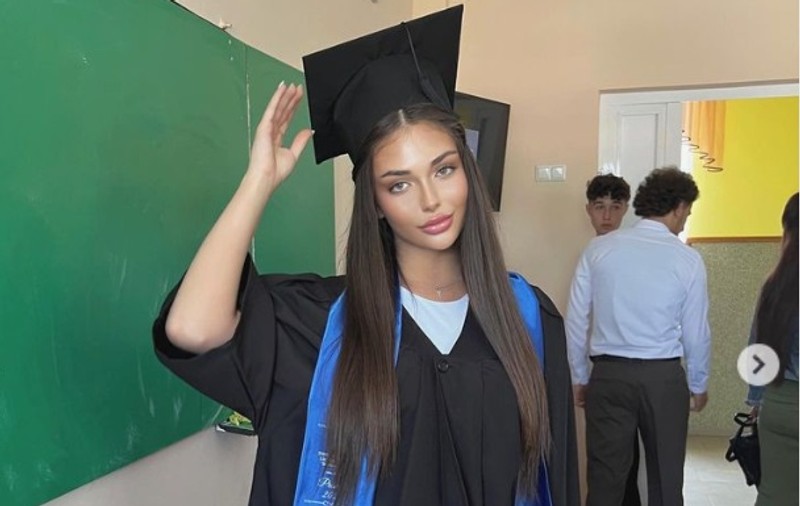 Ce note a luat la Bacalaureat Andreea Bostănică, supranumită „Regina TikTok-ului din România”. „Îmi pare foarte rău să vă dezamăgesc”