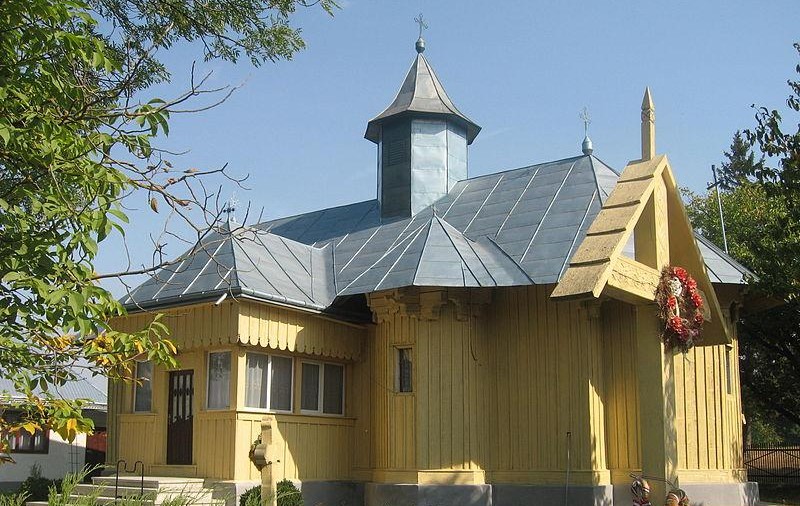 Dascălul din satul Iacobești, Suceava, confirmat cu COVID-19. Zeci de persoane au intrat în autoizolare