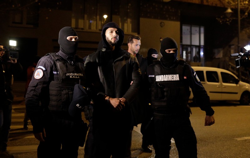 „Îmi place să te violez” - mesajul lui Andrew Tate către una dintre victimele sale. Procurorii britanici: „nicio perspectivă realistă de condamnare”