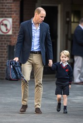 Prințul george în prima zi de școală