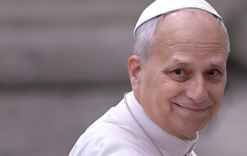 Papa Leon a sunat la bancă să își schimbe adresa și numărul, dar operatorul nu l-a crezut și i-a închis telefonul