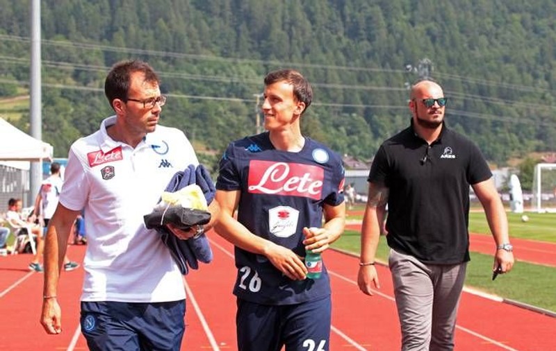 OFICIAL. Tottenham și Napoli au închis afacerea. ^Chiricheș e jucătorul ”sudiștilor”