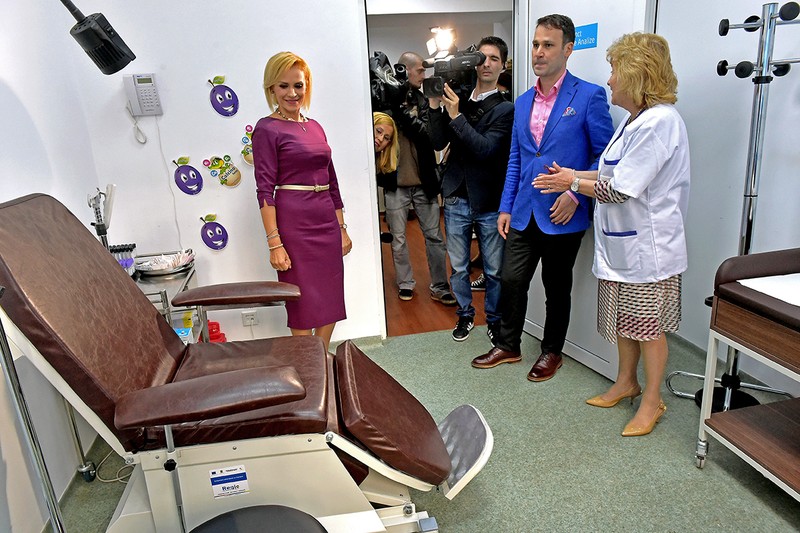 Gabriela Firea, primarul general al Capitalei, și Robert Negoiță, primarul Sectorului 3, inaugurează ambulatoriul integrat al Spitalului clinic de copii 'Dr. Victor Gomoiu' | Foto: Agerpres
