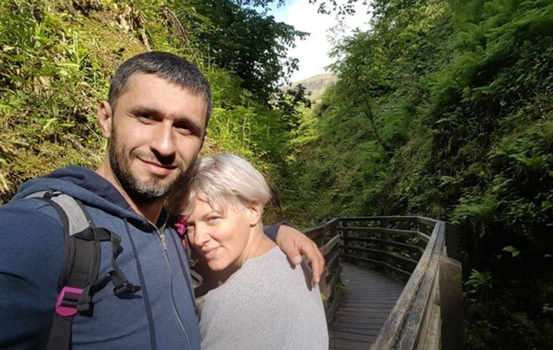 Dana Nălbaru și Dragoș Bucur s-au mutat în Irlanda, pentru următoarea perioadă