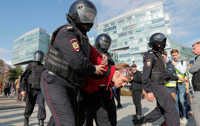 Rusia ameninţă că va expulza corespondenţii postului public german Deutsche Welle