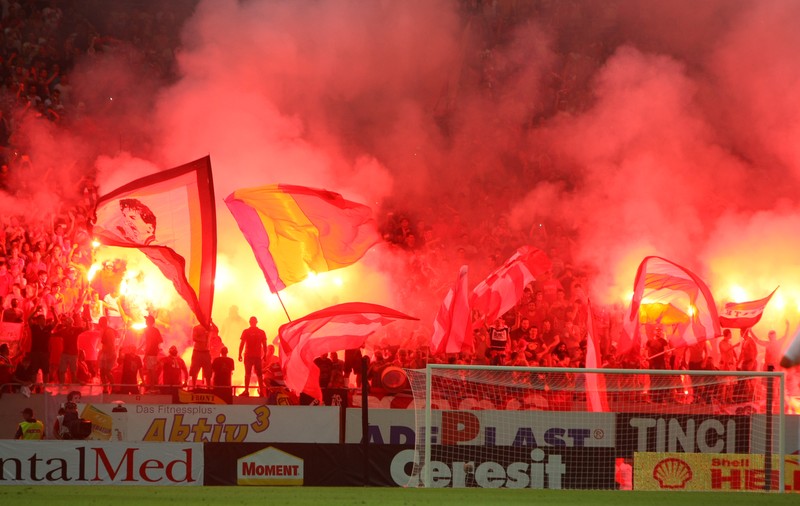 ZEROic! Steaua, blocată de Dinamo, după un derby intens, dar nul. Niște reumatici care au vrut să dea totul. Tribunele n-au reușit să înscrie în locul lor! / SUPER GALERIE FOTO