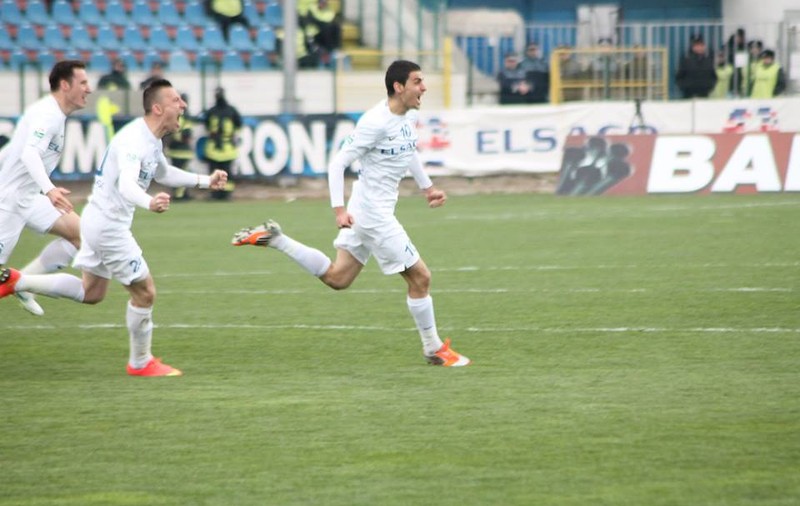 LIGA I. FC Botoșani - CSMS Iași 1-0. Vașvari marchează pe final, din penalty, după un henț stupid al lui Voicu. Gazdele, primul succes, tocmai cu liderul Ligii I. Final cu scandal