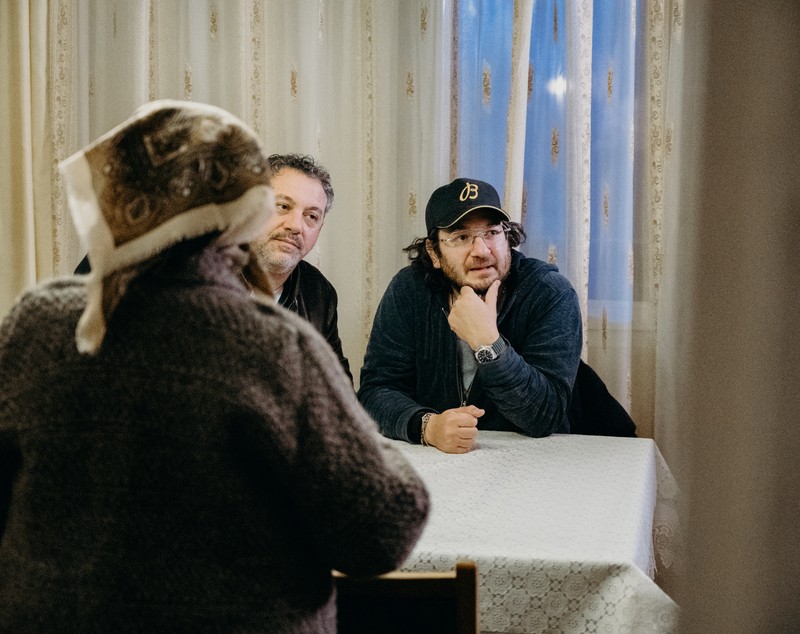 Sorin Bontea, Florin Dumitrescu și Cătălin Scărlătescu, puși la punct de bunica Sultănica: „La MasterChef ziceți că o trageți la tigaie”