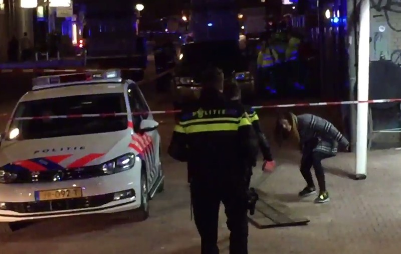 Atac armat în Olanda. Trei răniți, după ce un individ a deschis focul la o cafenea din Amsterdam / VIDEO
