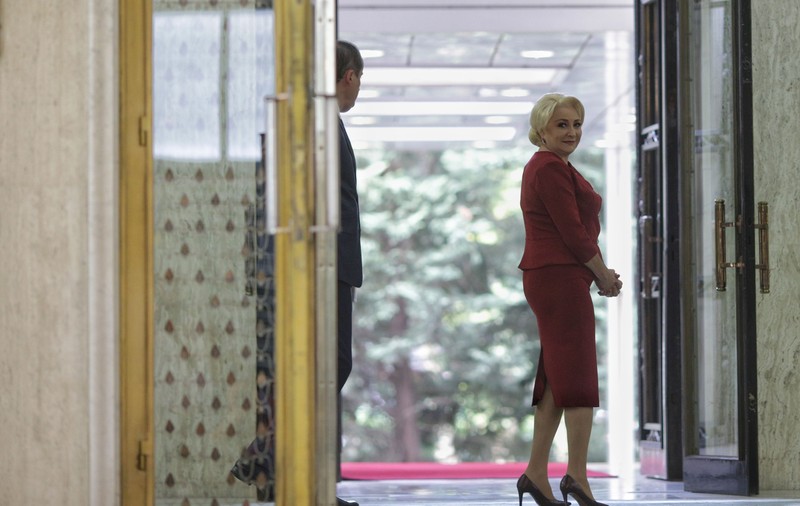 Anul şi ministrul, după 1989: 26 de titulari de portofolii importante din Guvern în 29 de ani, dublu față de Europa
