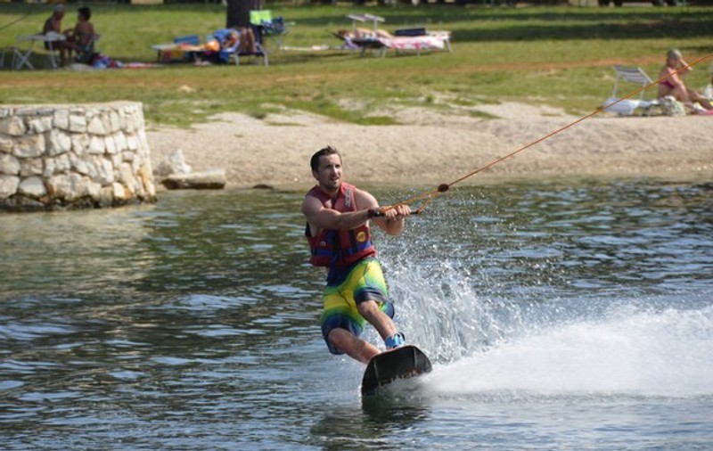 Foto | Dani Oţil nu poate sta departe de sporturile extreme. Iată de ce s-a mai apucat!