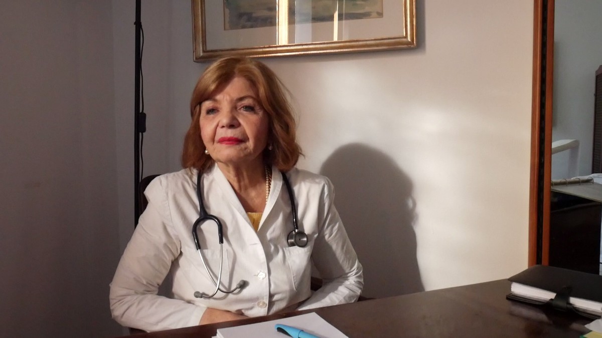 Lia Solomon, eleva Anei Aslan. Lia Solomon, în cabinetul ei din Milano